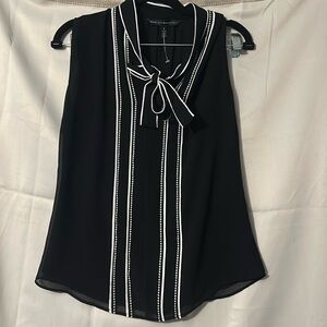 WHBM Black Contrast Piping Tie Neck Sleeveless Blouse Top 0 new without tag
